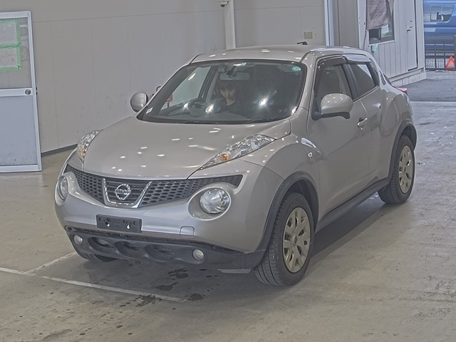 NISSAN JUKE 2012