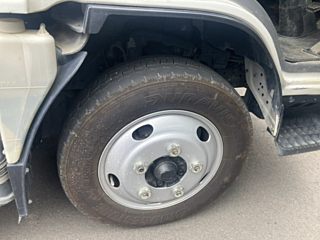 ISUZU ELF 2011