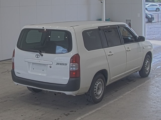 TOYOTA SUCCEED 2017