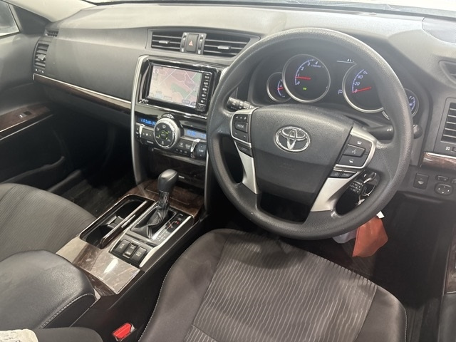 TOYOTA MARK X 2018