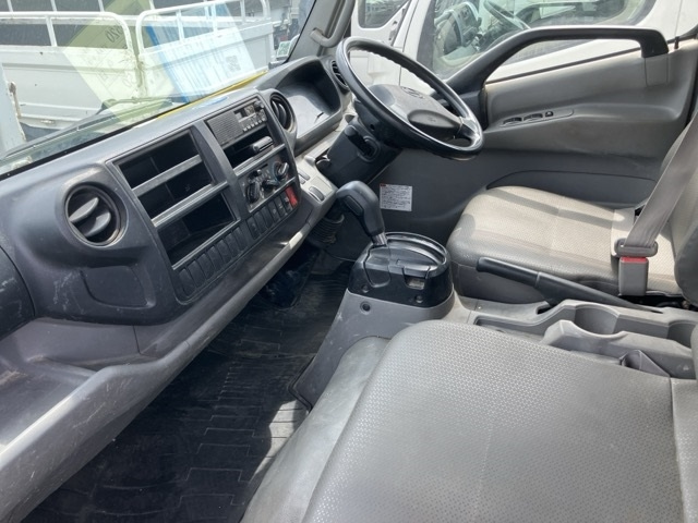 HINO DUTRO 2013