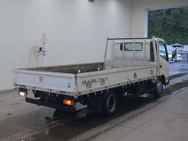 HINO DUTRO 2013