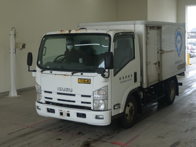ISUZU ELF 2010