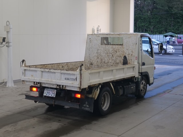 MITSUBISHI CANTER 2014