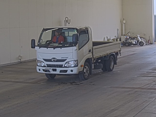 HINO DUTRO 2016