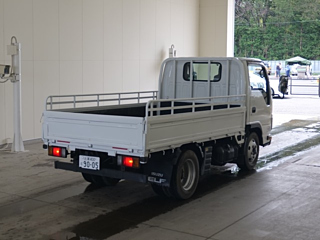 ISUZU ELF 2011