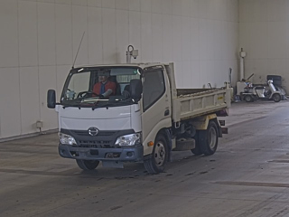 HINO DUTRO 2018