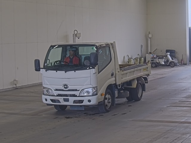 HINO DUTRO 2019