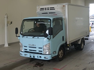 ISUZU ELF 2010