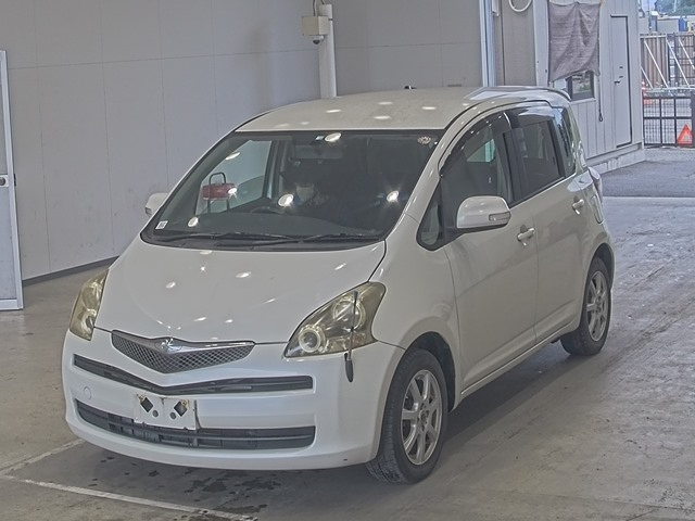 TOYOTA RACTIS 2010