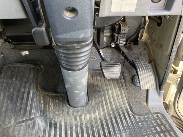 MITSUBISHI CANTER 2014