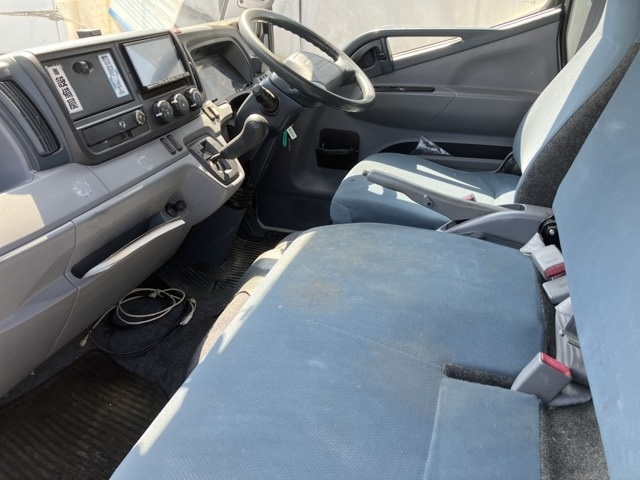 MITSUBISHI CANTER 2014