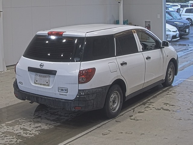 NISSAN AD 2011