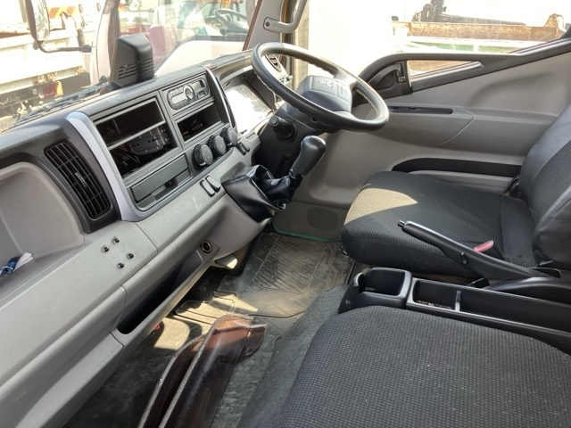 MITSUBISHI CANTER 2018