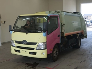 HINO DUTRO 2016