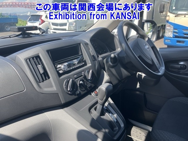 NISSAN NV200 2022
