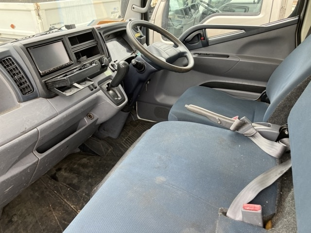 MITSUBISHI CANTER 2012