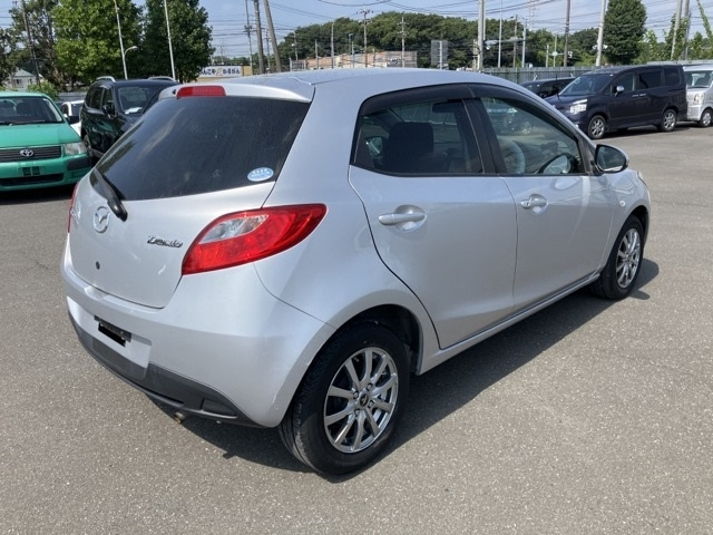 MAZDA DEMIO 2011