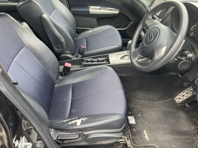 SUBARU EXIGA 2010