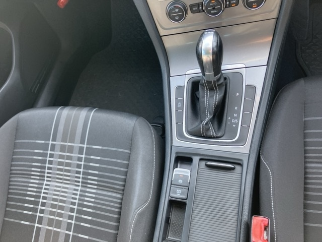 VOLKSWAGEN GOLF VARIANT 2015