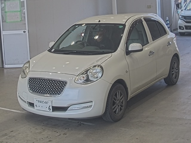 NISSAN MARCH 2017