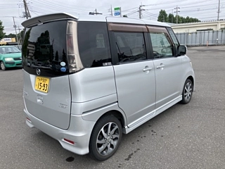 NISSAN ROOX 2011