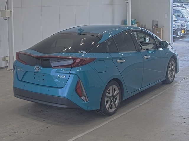 TOYOTA PRIUS PHV 2017