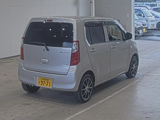 SUZUKI WAGON R 2013