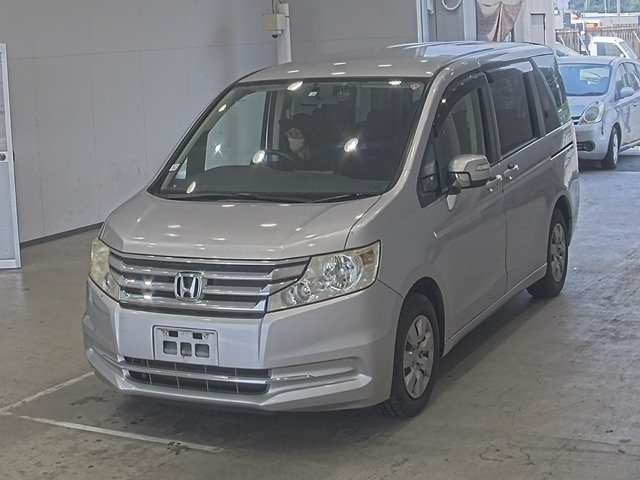 HONDA STEP WAGON 2012