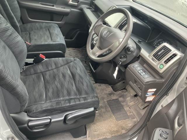 HONDA STEP WAGON 2012