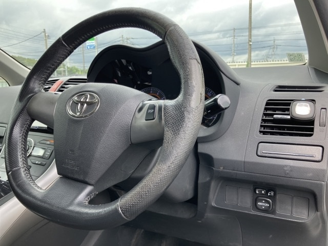 TOYOTA AURIS 2009