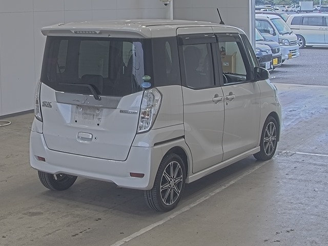 MITSUBISHI EK SPACE 2016