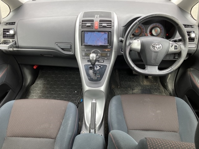 TOYOTA AURIS 2009