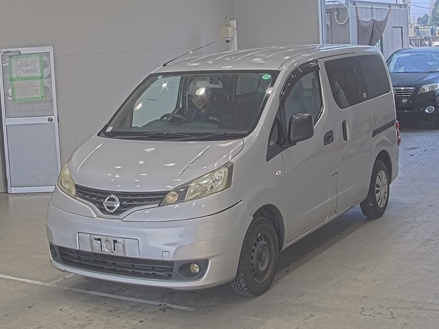 NISSAN NV200 2014