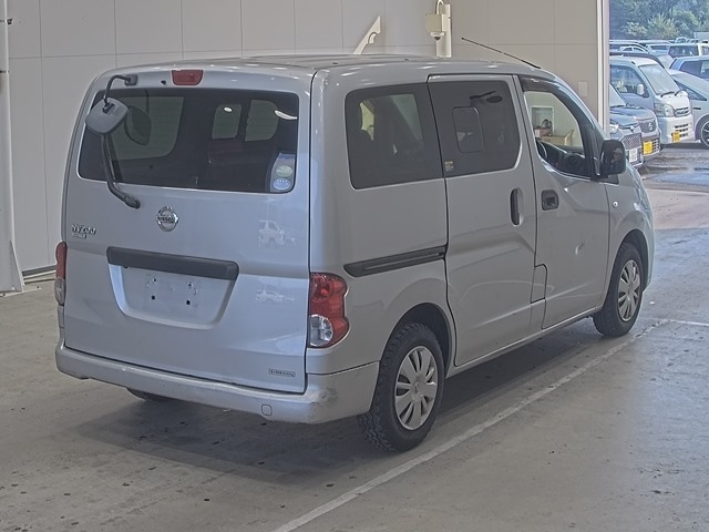 NISSAN NV200 2014