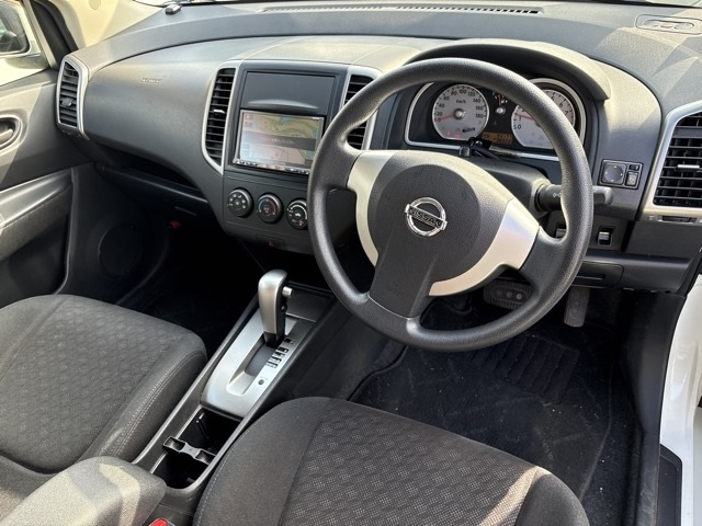 NISSAN WINGROAD 2010