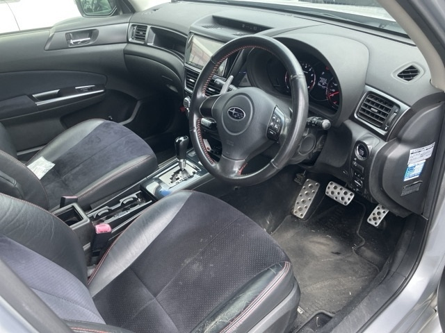 SUBARU EXIGA 2014