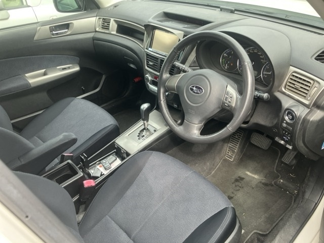 SUBARU EXIGA 2009
