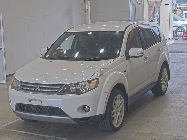 MITSUBISHI OUTLANDER 2010