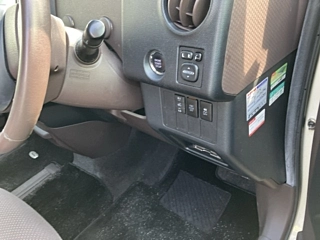 TOYOTA PORTE 2013
