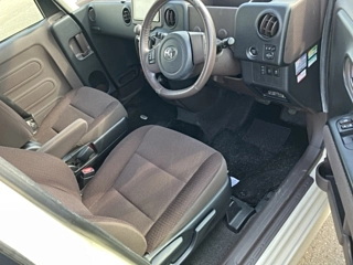 TOYOTA PORTE 2013