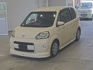 TOYOTA PORTE 2013