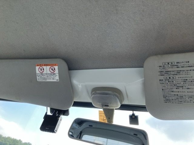 DAIHATSU HIJET VAN 2015