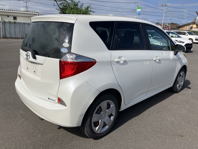 TOYOTA RACTIS 2010