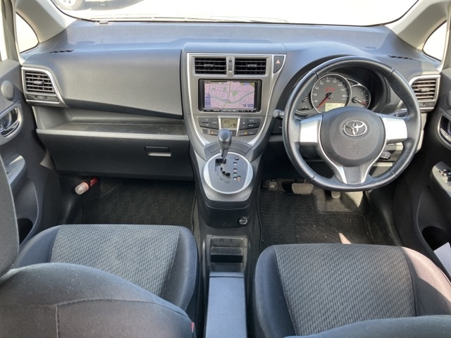 TOYOTA RACTIS 2010