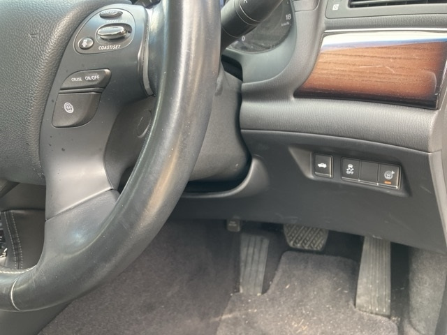 NISSAN FUGA 2012