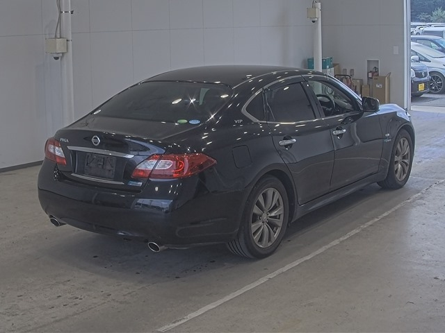 NISSAN FUGA 2012