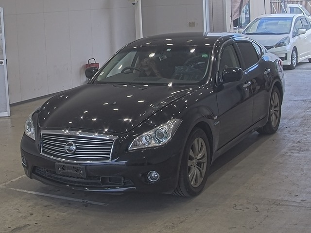 NISSAN FUGA 2012