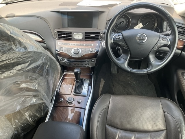 NISSAN FUGA 2012