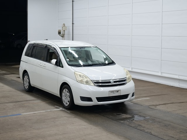 TOYOTA ISIS 2009